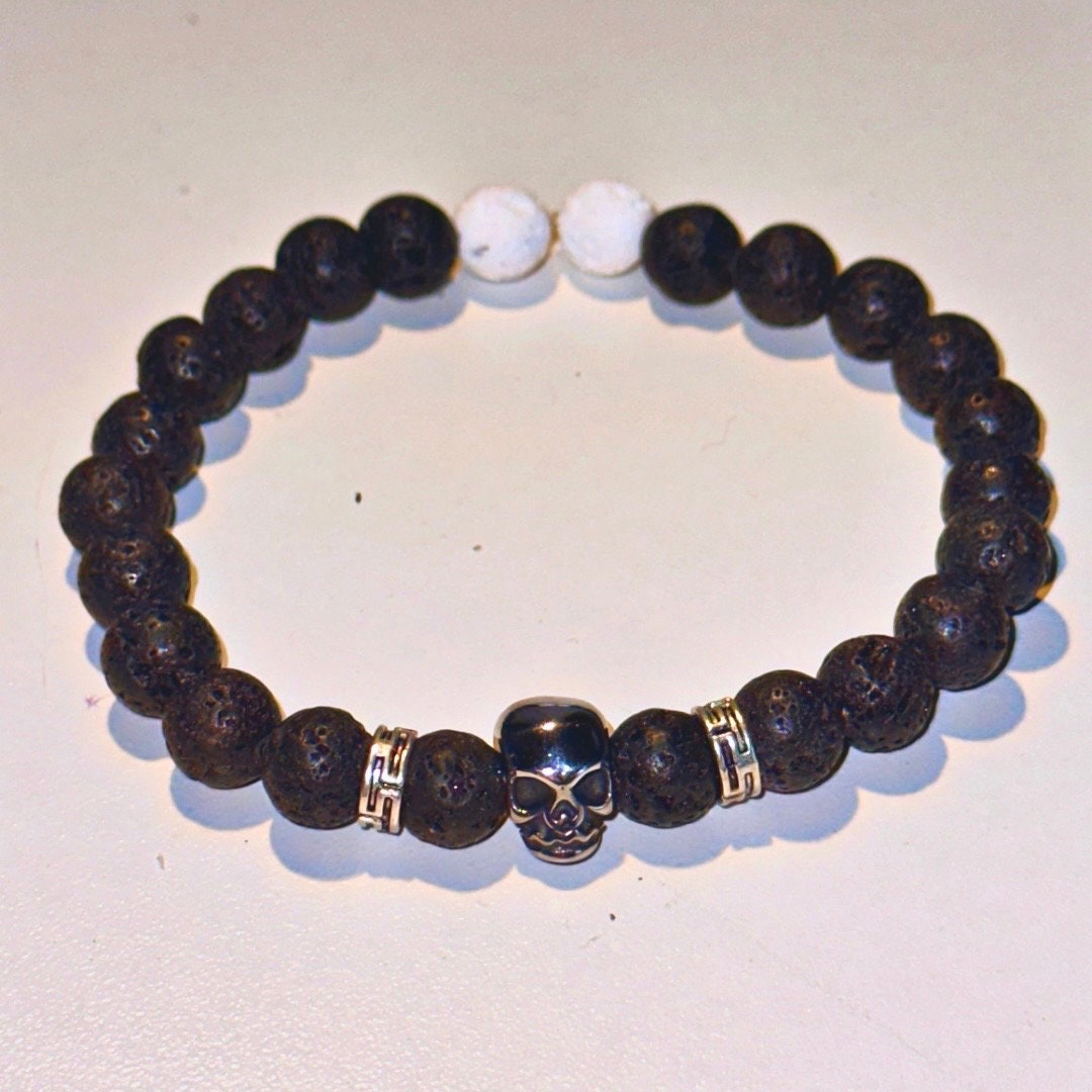 Lavarock beaded skull bracelet in black and white