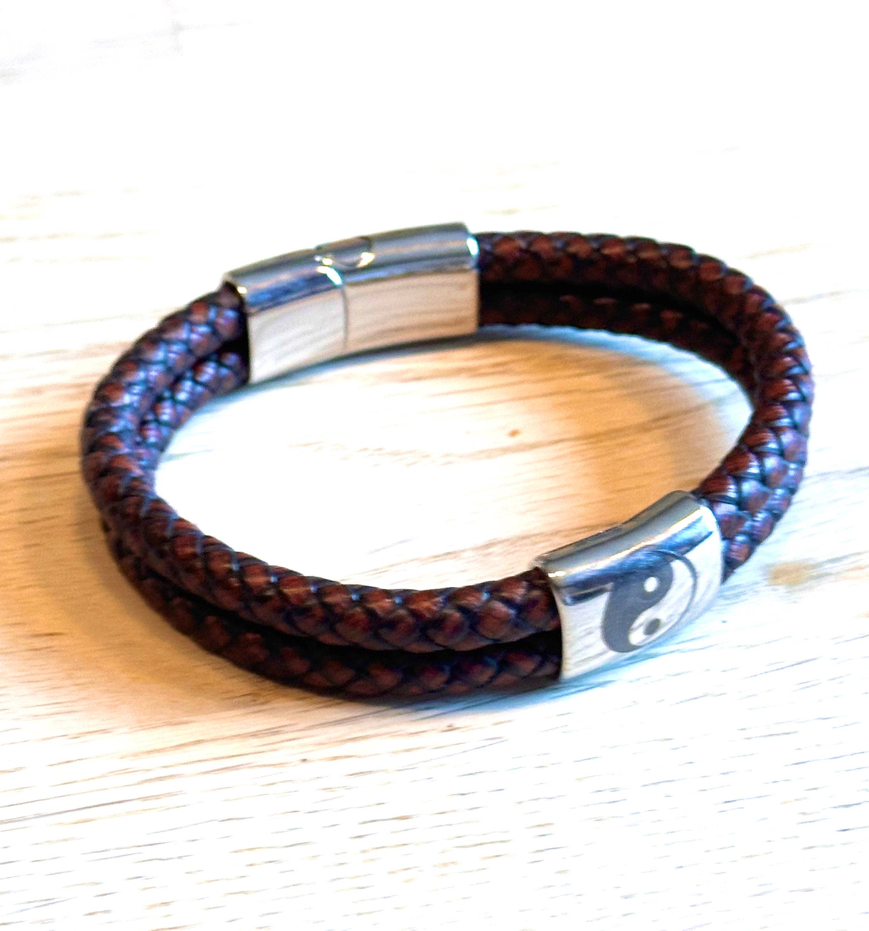 Yin & Yang läderarmband – dubbel brun rem och rostfritt stål