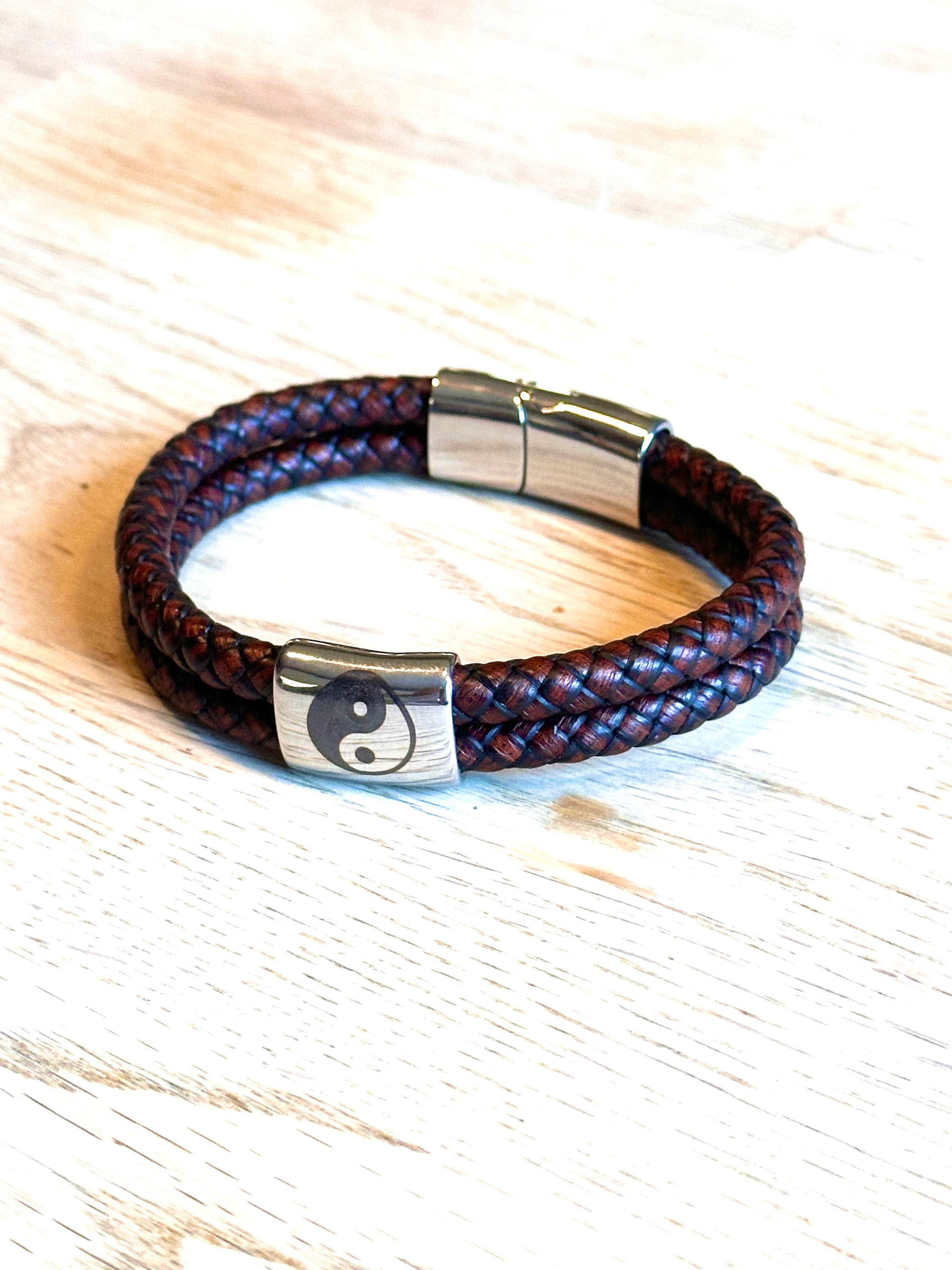Yin & Yang läderarmband – dubbel brun rem och rostfritt stål