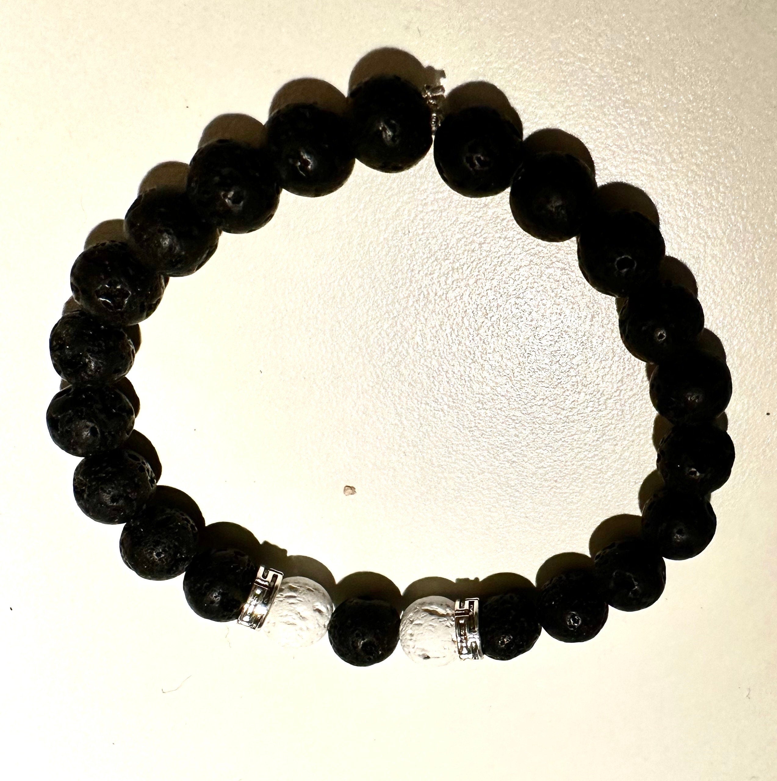 Lavarock beaded bracelet in black and white - Modern monochrome jewelry, Trendy bicolor accessory for men and women - Fashion piece