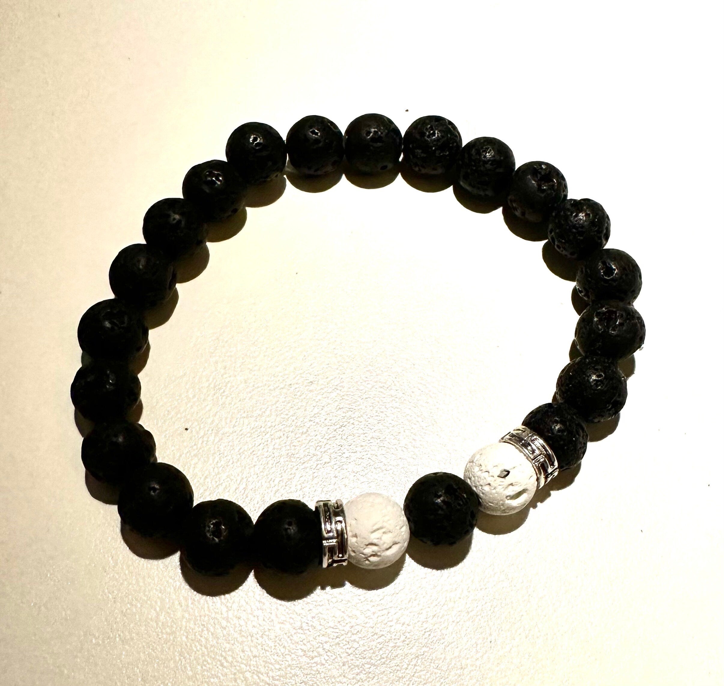 Lavarock beaded bracelet in black and white - Modern monochrome jewelry, Trendy bicolor accessory for men and women - Fashion piece