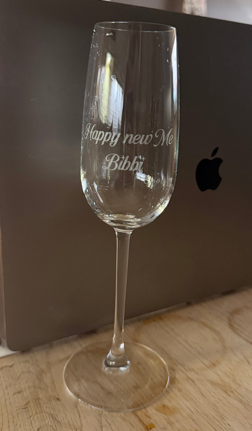 Graverade Champagneglas