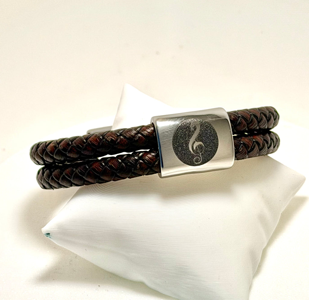 Viking-inspired leather bracelet with Tree of Life in stainless steel