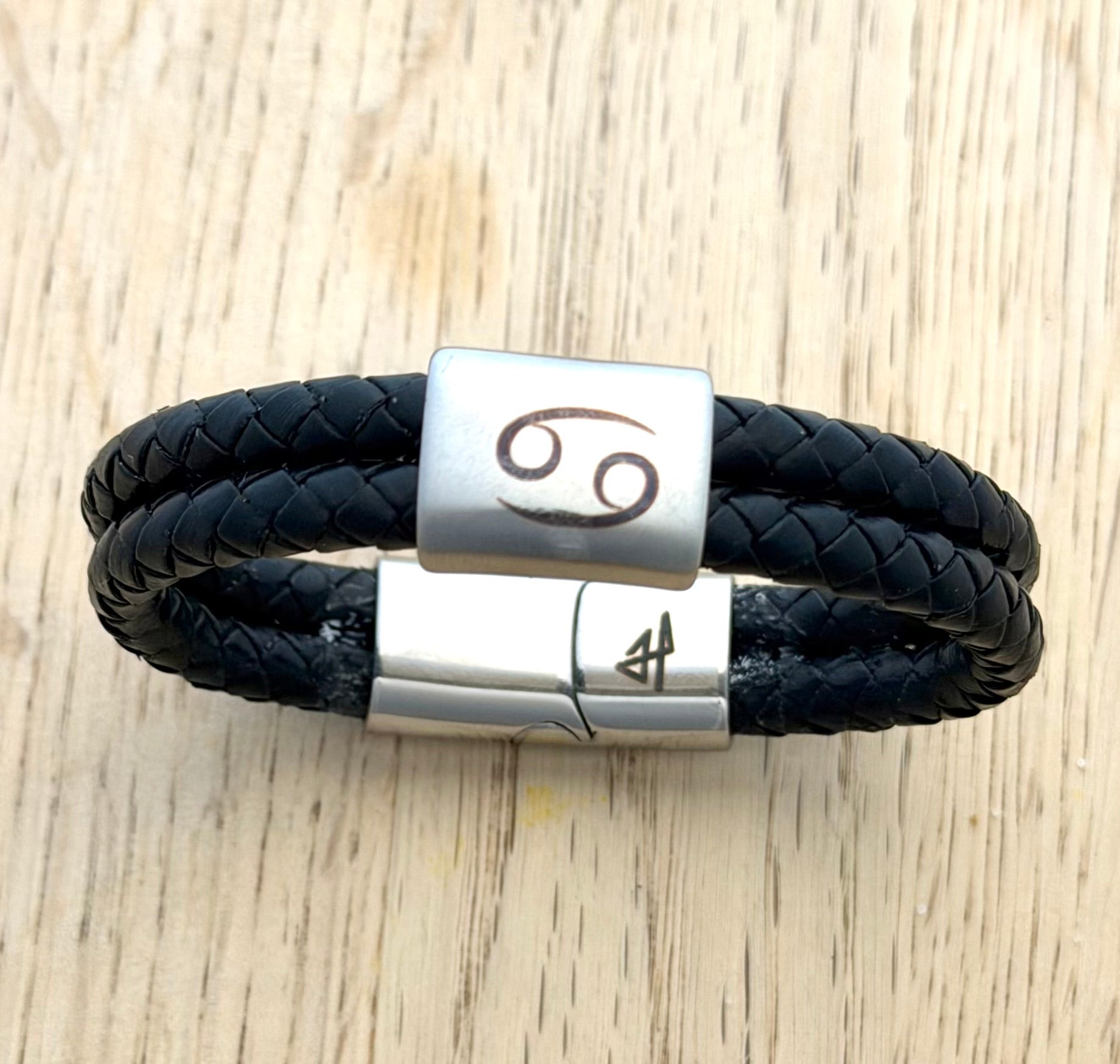 Kräftan stjärntecken – handgjort zodiak läderarmband