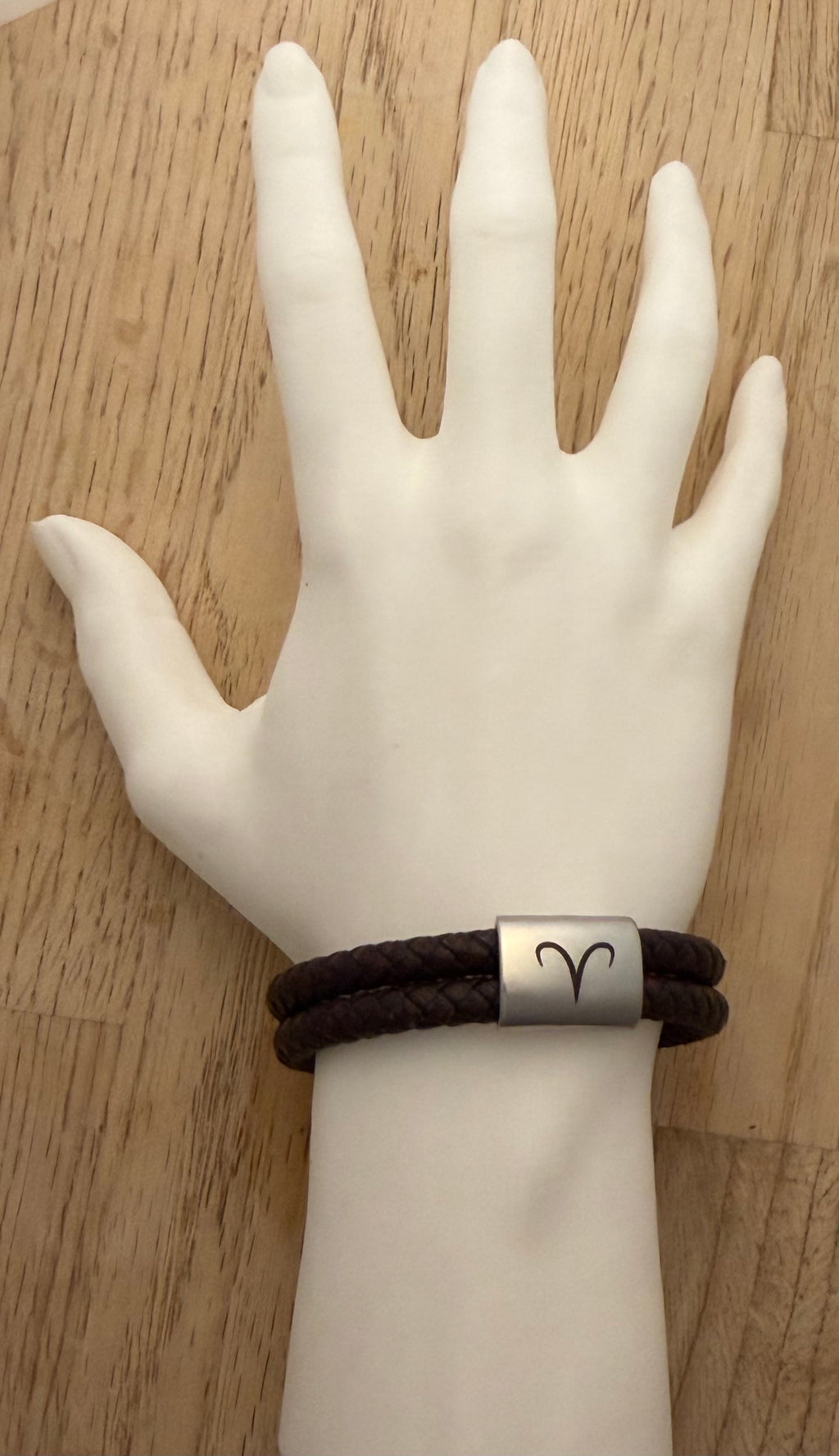 Väduren stjärntecken – handgjort zodiak läderarmband