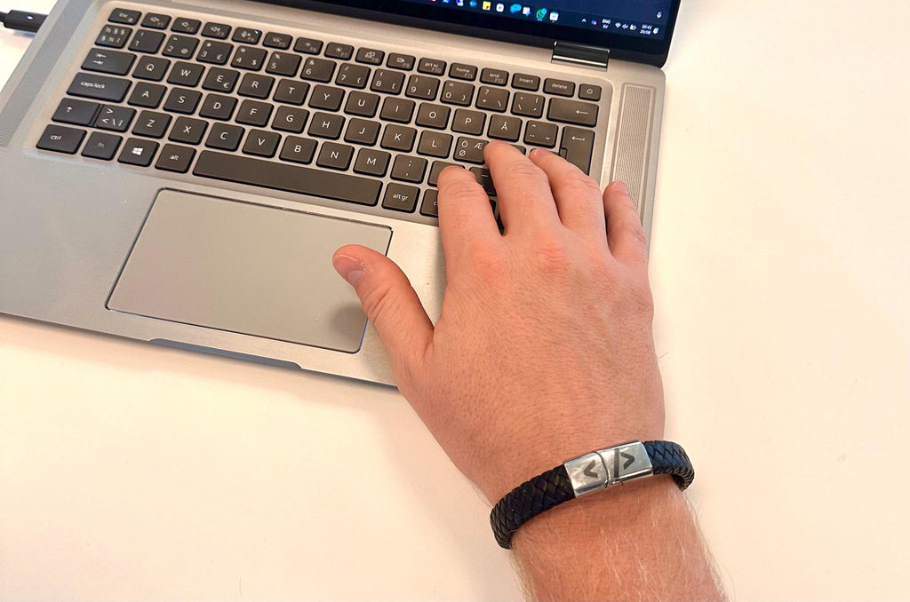 Armband – läder med CLI‑accent till utvecklare