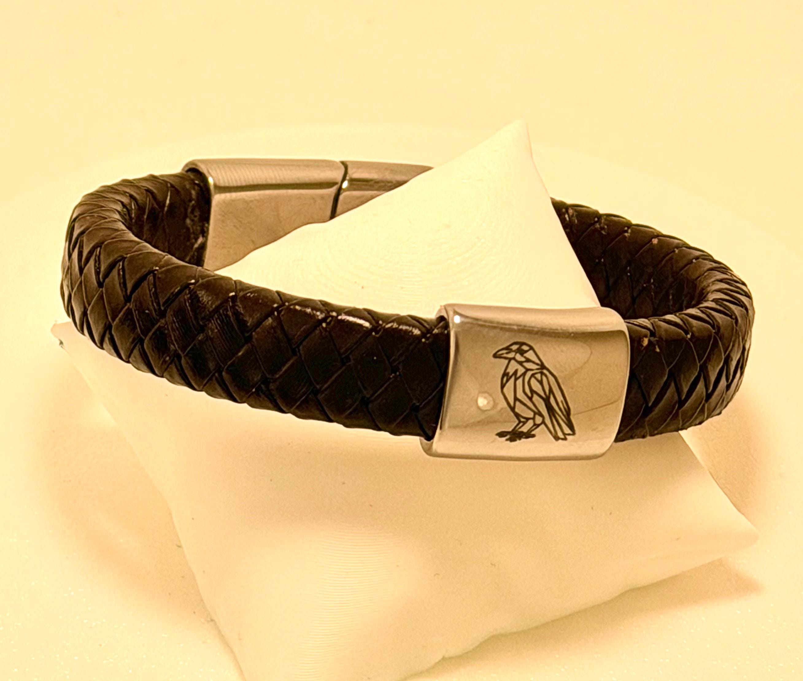 Läderarmband nordisk mytologi, Korp – Kunskap bortom horisonten