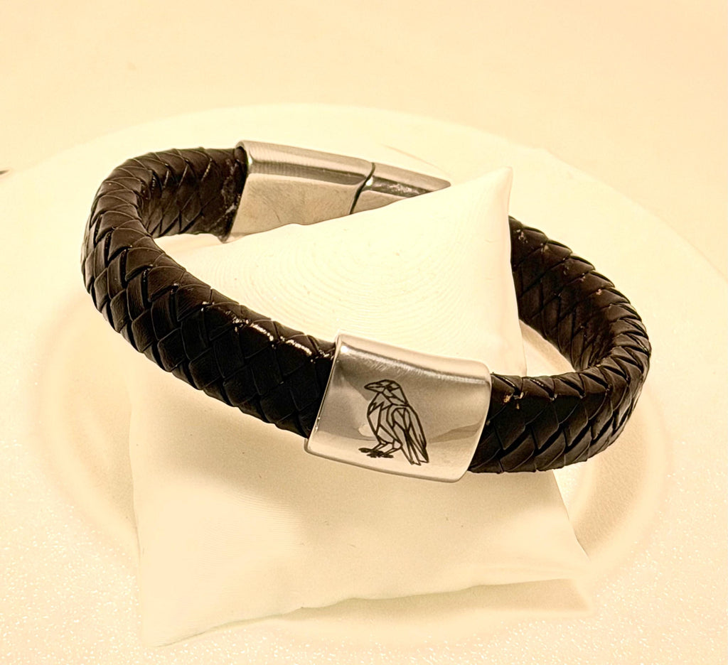 Läderarmband nordisk mytologi, Korp – Kunskap bortom horisonten