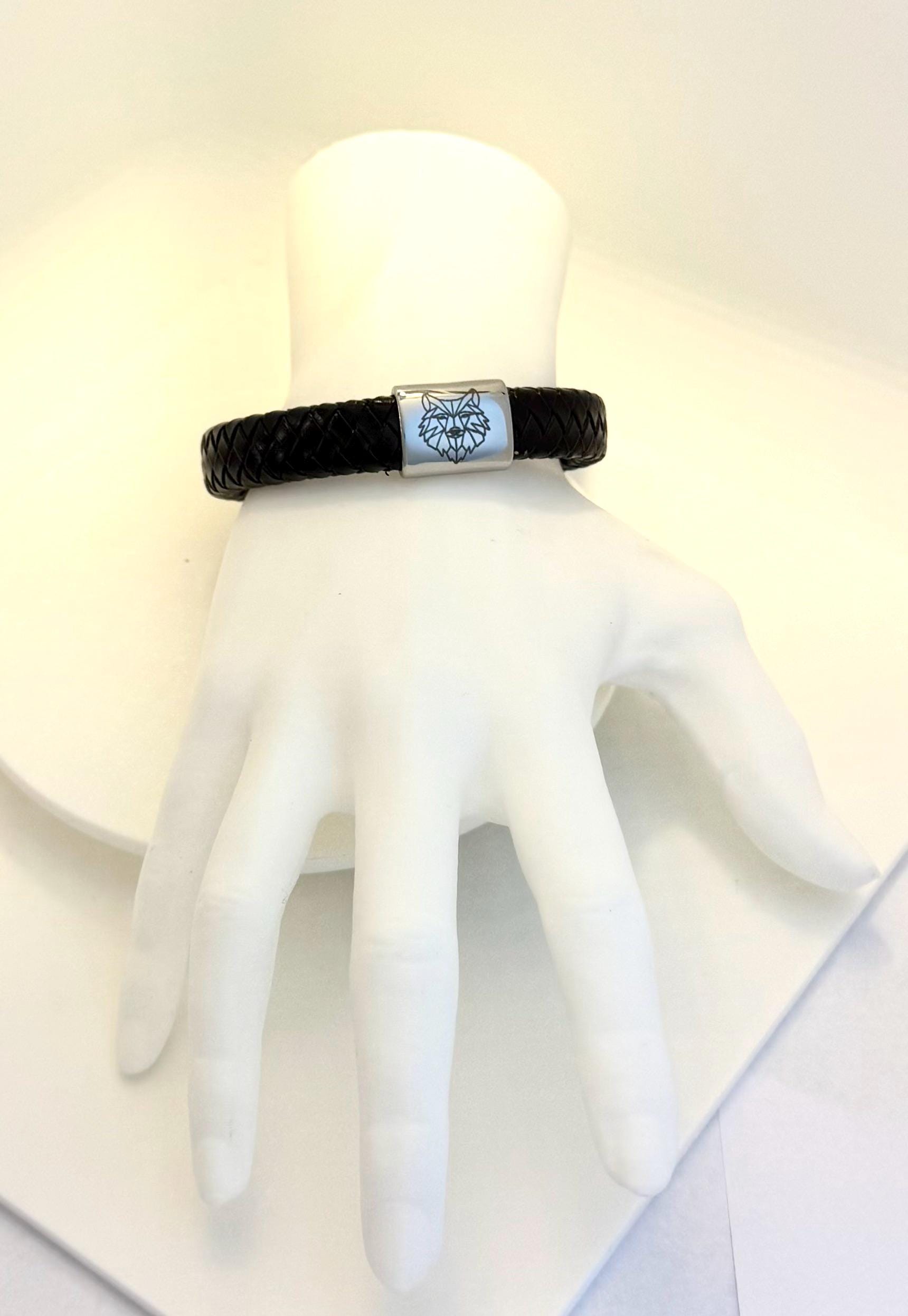Läderarmband nordisk mytologi, Varg – Frihet, mod och samarbete