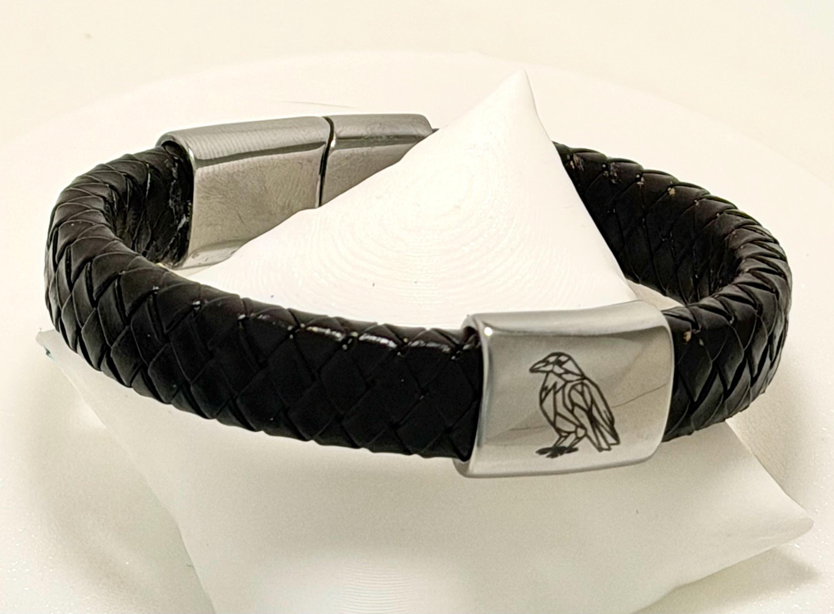 Läderarmband nordisk mytologi, Korp – Kunskap bortom horisonten